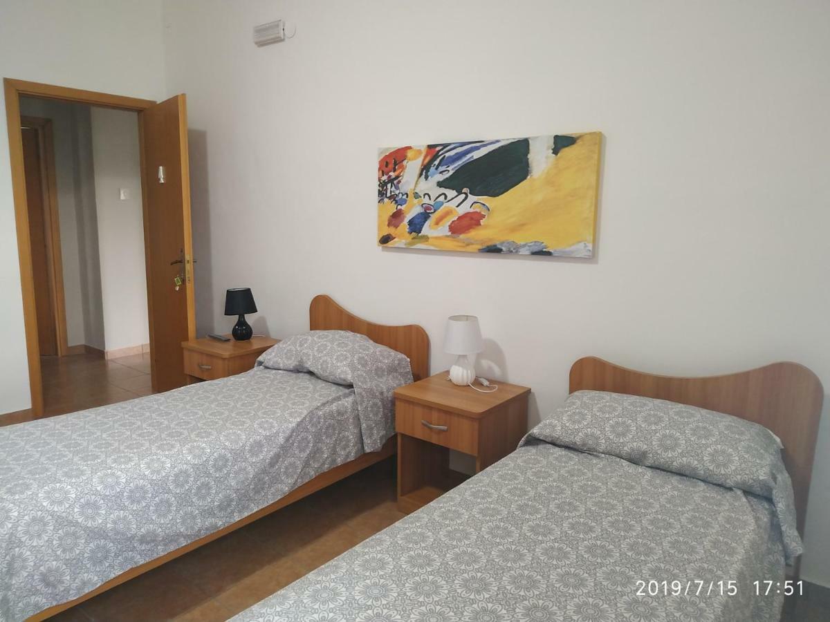 Santa E Maria Affittacamere Lamezia Terme Zimmer foto